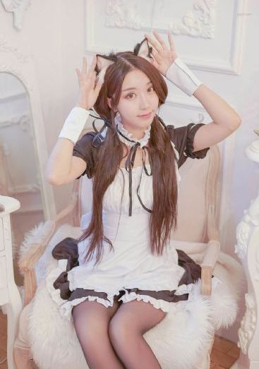 扒开黑女人的p大荫蒂