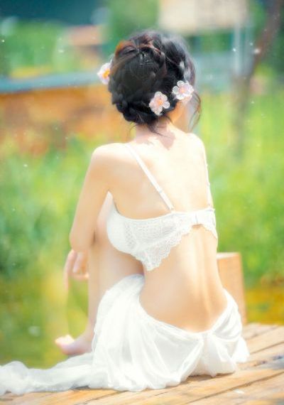 年轻善良的嫂子1