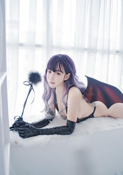 商务旅行的女老板同房
