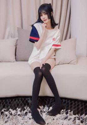 金梅瓶2