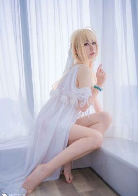 动漫男女扒内衣揉捏胸的视频