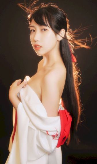 花开有时颓靡无声